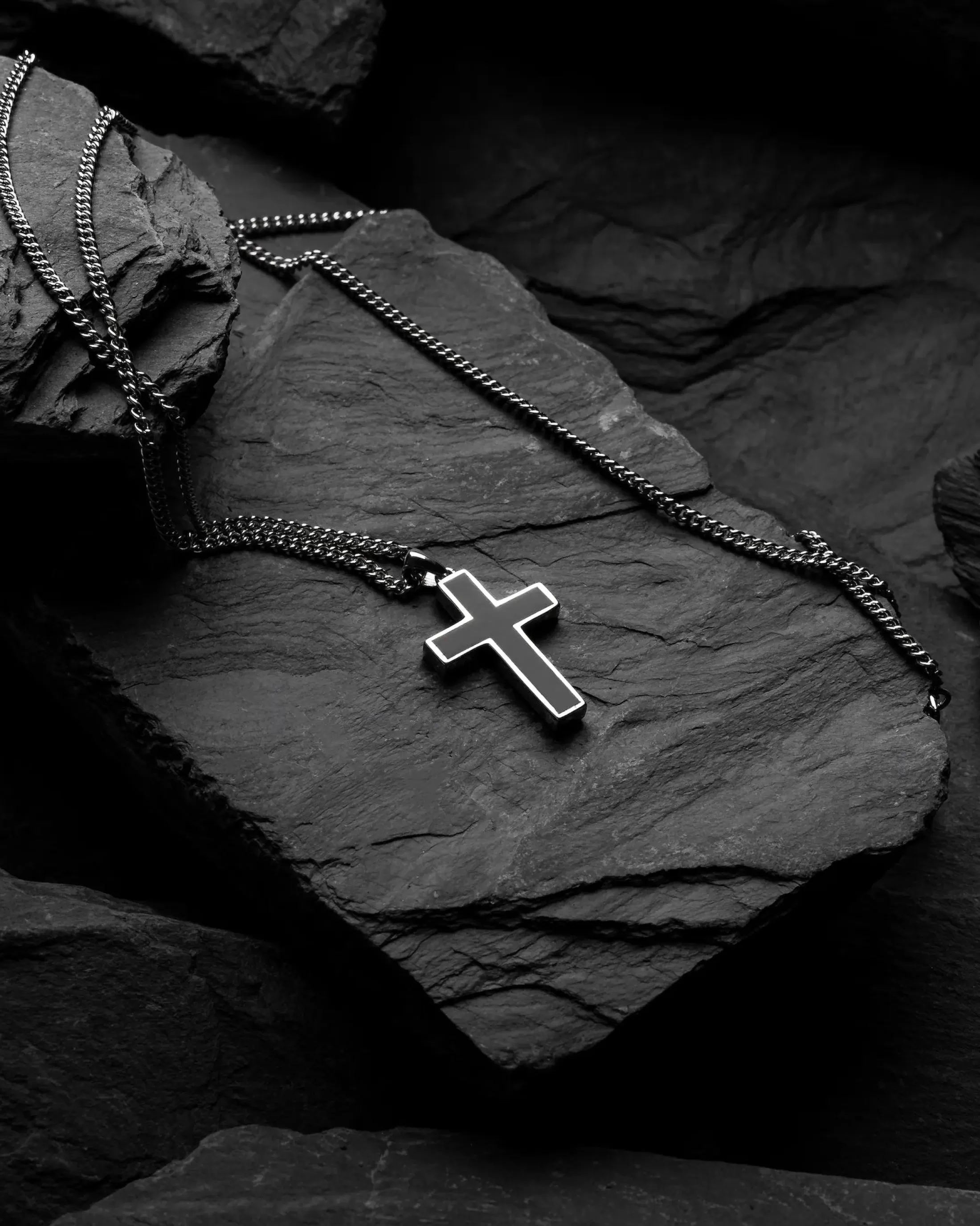 Vincero Necklaces*Stone Cross Pendant